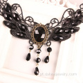 Moda preto asas com joia colar de laço